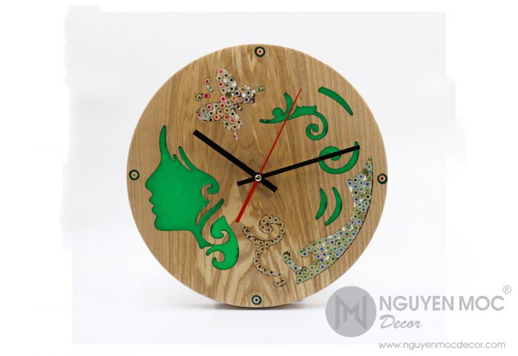 Green Muse Wood Clock