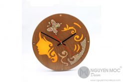 Vintage-inspired Wood Wall Clock