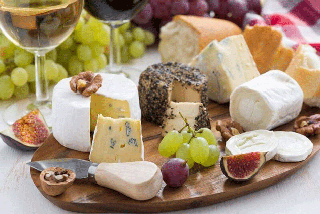 Wine doesn’t pair with Blue Cheese 